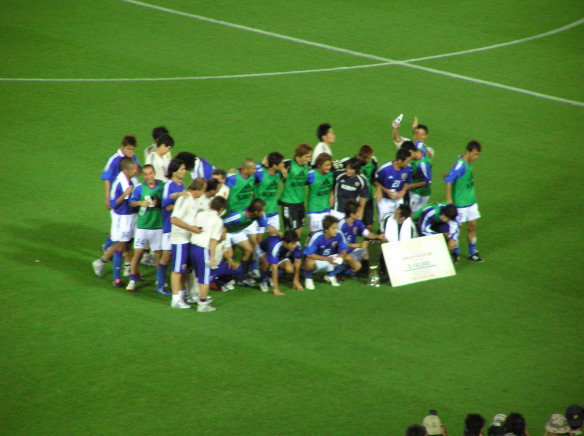 キリンカップ２００４　日本代表対セルビア・モンテネグロ代表　横浜国際総合競技場