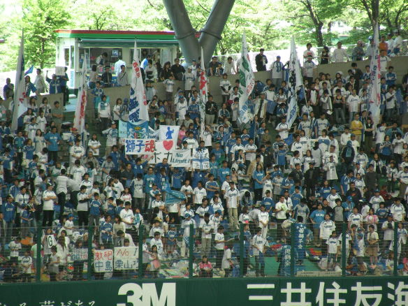 西武ドーム一塁側外野自由席　埼玉西武ライオンズファンたちの熱い応援